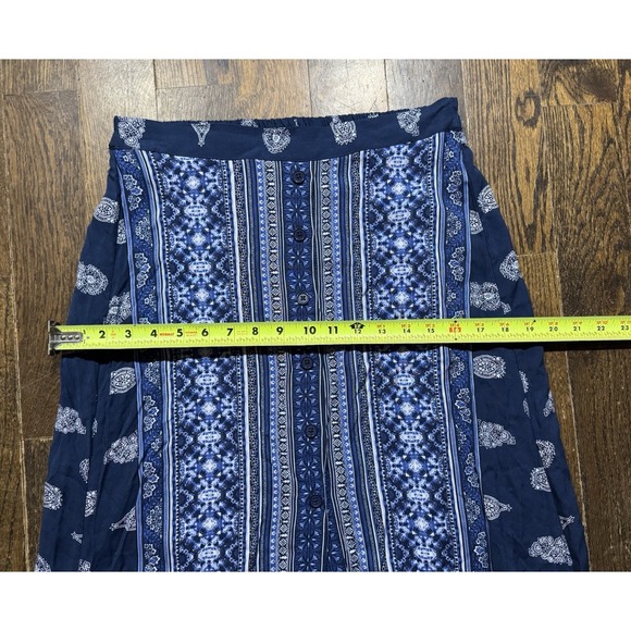 Band Of Gypsies Maxi Skirt Size M Blue White Paisley Pullon Bttn Front Slit NWT - Picture 5 of 8